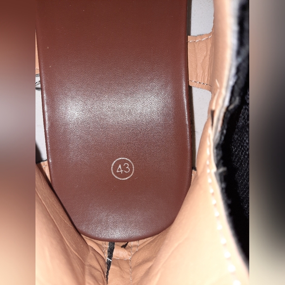 SUNFLOWER canvas backed Thong Sandals Size 10.5 excellent used condition - Picture 7 of 9